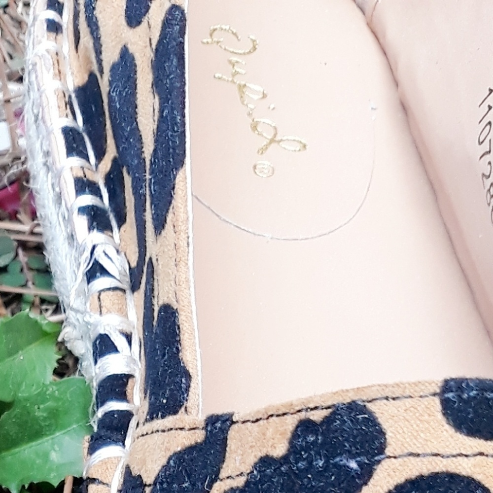 QUPID Leopard Cheetah Suede Shoes NEW ARRIVAL! - Picture 7 of 8